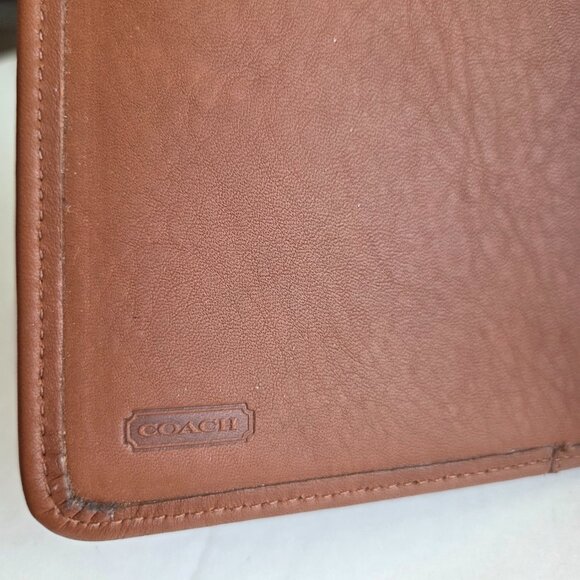 EUC Vintage Coach Pocket Photo Book with Turnlock (6915) in British Tan - Picture 8 of 10